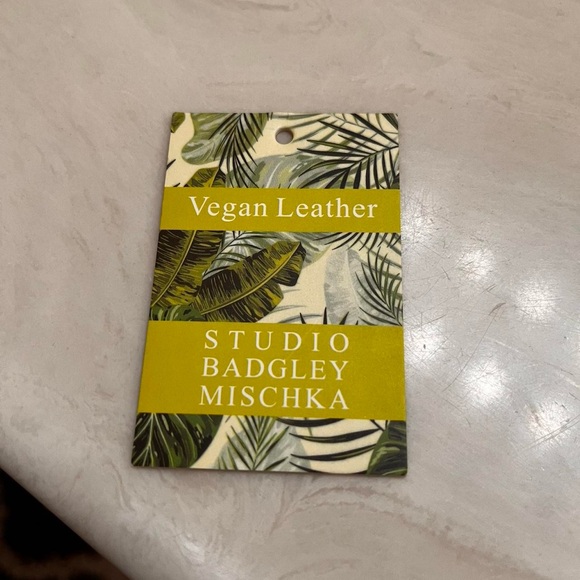 Badgley Mischka Taupe Quilted Crossbody Bag - Picture 6 of 8